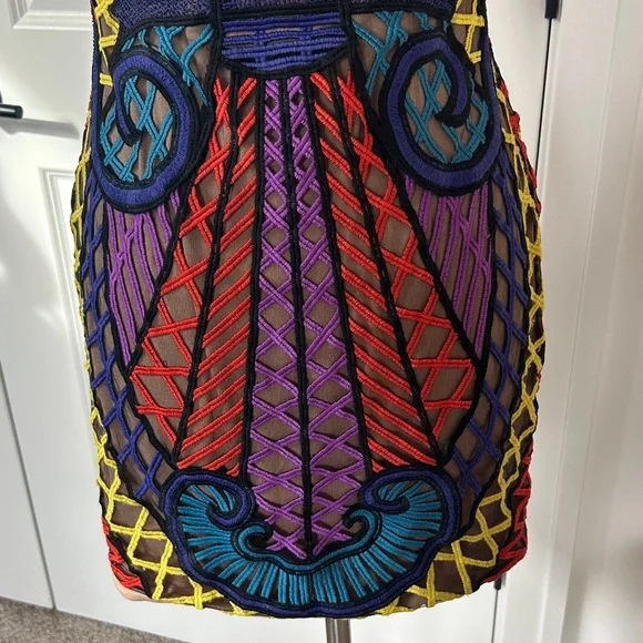 JOVANI sz 8 Vibrant Lace Geometric Overlay Illusion Mini Halter neck Dress - Picture 4 of 7